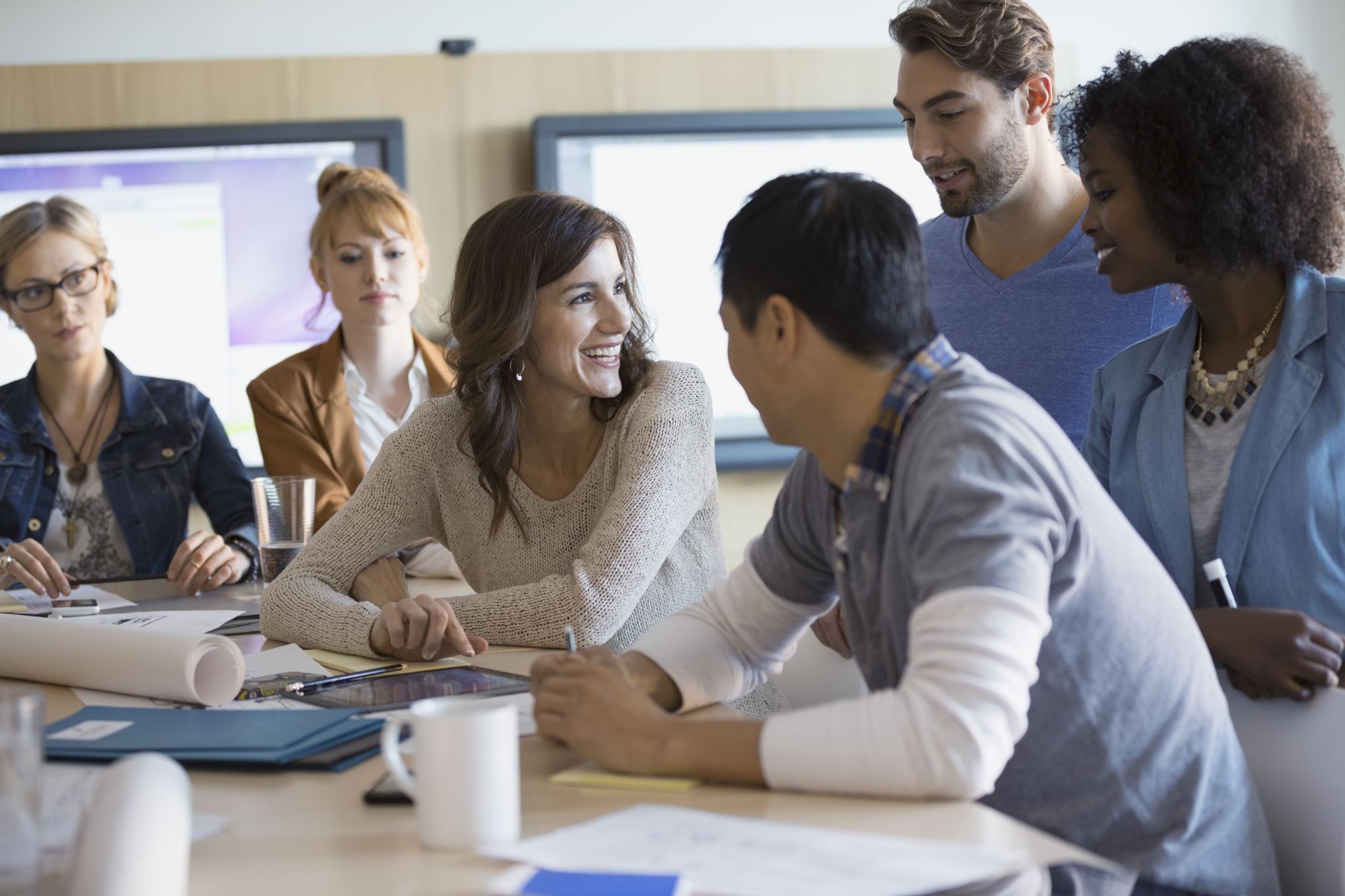 A group shares ideas and learns together